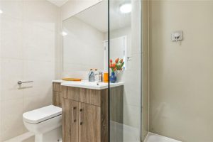 89776_CLV208231_L_IMG_06_0000