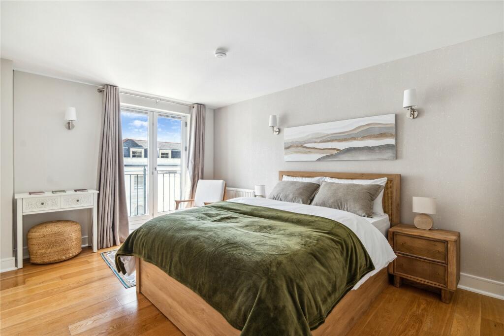 89776_CLV208231_L_IMG_07_0000