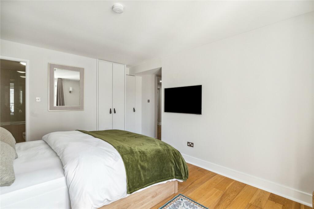 89776_CLV208231_L_IMG_08_0000