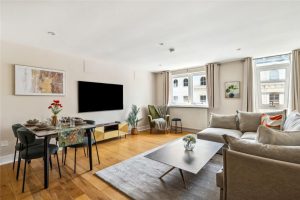 89776_CLV208231_L_IMG_11_0000