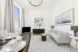 49015_CLI206403_L_IMG_03_0000