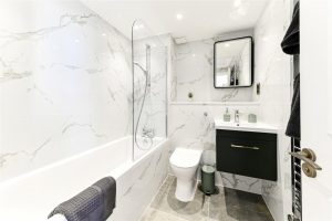 49015_CLI206403_L_IMG_07_0000