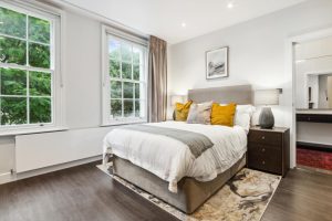 51286_KYC240279_L_IMG_05_0000