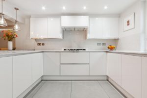 51286_KYC240279_L_IMG_08_0000