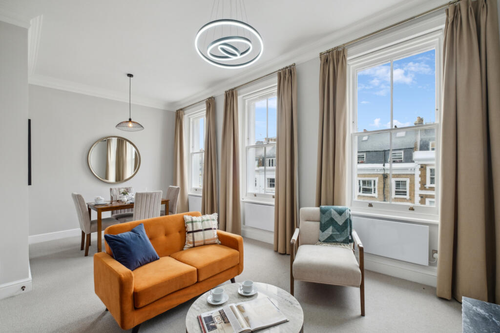 51301_KYC240276_L_IMG_00_0000