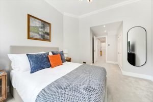 65890_KEQ012462886_IMG_13_0000