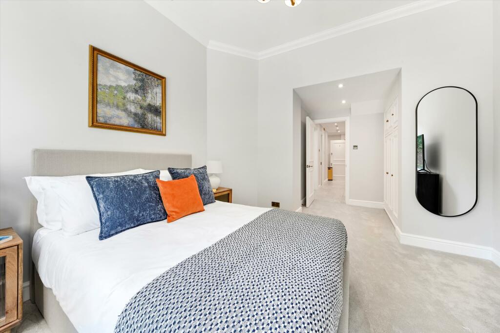 65890_KEQ012462886_IMG_13_0000