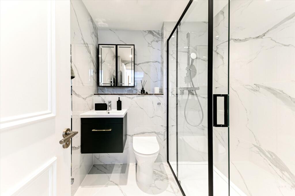 65890_KEQ012462886_IMG_14_0000