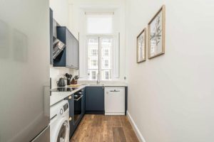 84830_33303635_IMG_04_0000