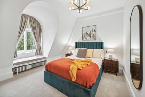 25608_KNL240056_L_IMG_04_0000