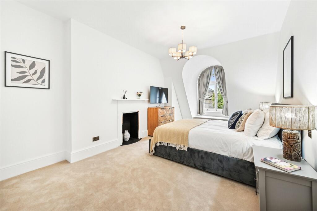 25608_KNL240056_L_IMG_18_0000