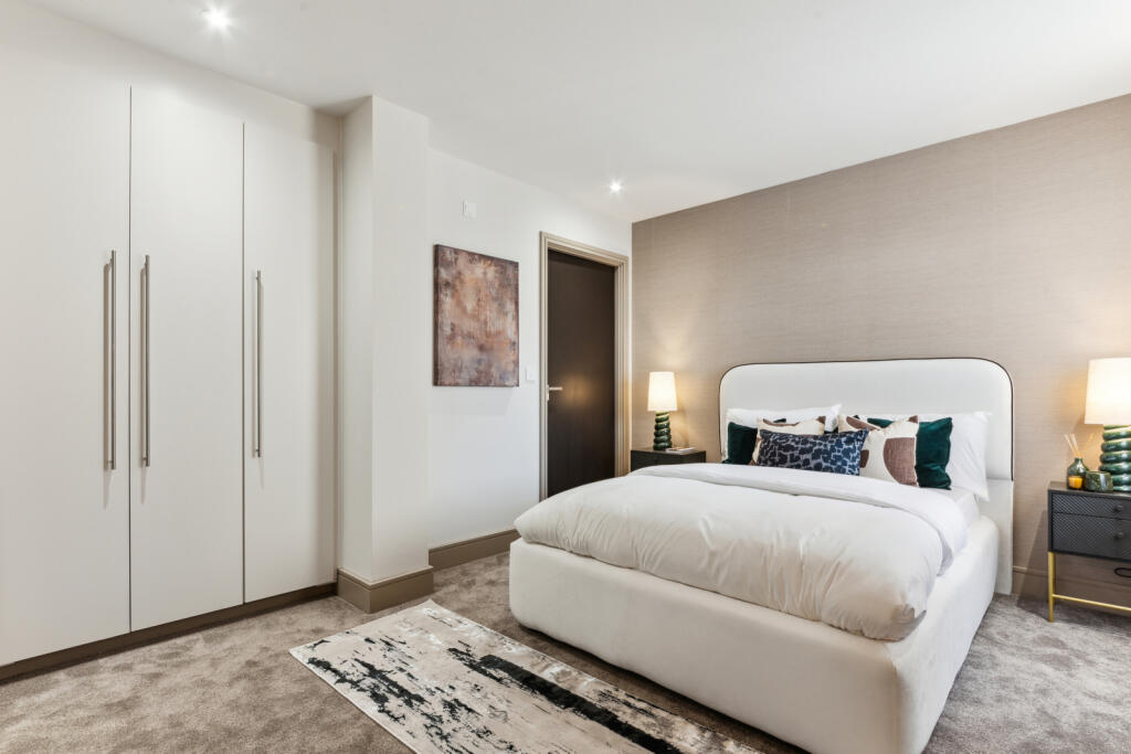 44510_KYC240302_L_IMG_05_0000