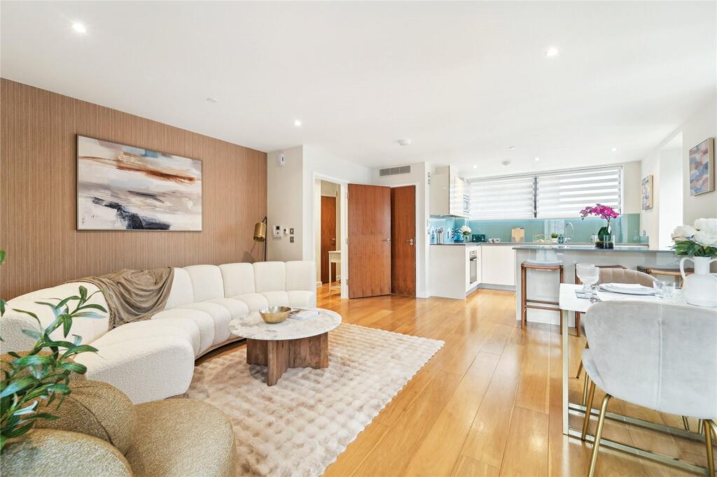 111863_WSL240049_L_IMG_04_0000