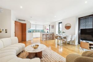 111863_WSL240049_L_IMG_06_0000