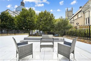 25608_KNL240058_L_IMG_02_0000