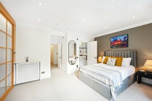 25608_KNL240058_L_IMG_06_0000