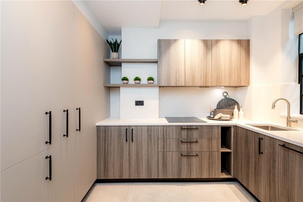 48612_MLE240066_L_IMG_03_0000