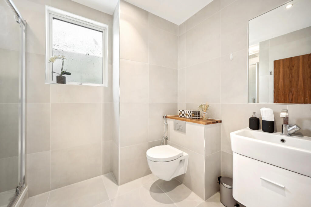 51322_KYC240317_L_IMG_11_0000