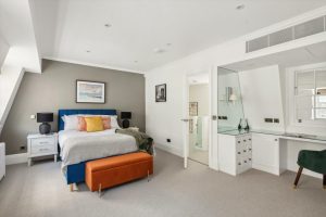 52347_BEQ012481155_IMG_14_0000