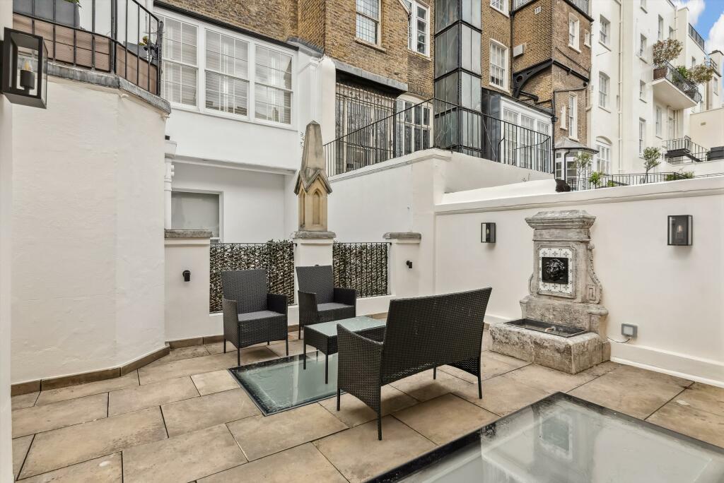 52347_BEQ012481155_IMG_22_0000