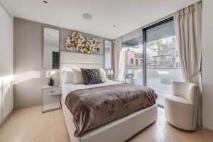 63025_KYC240335_L_IMG_07_0000