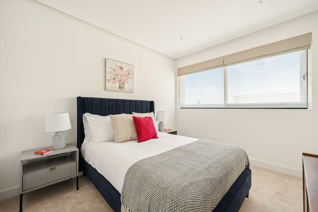 65896_NHQ012438181_IMG_06_0002