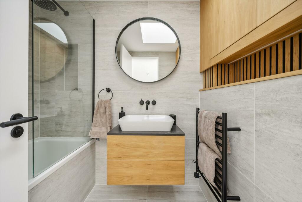 65896_NHQ012438181_IMG_10_0002