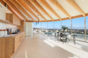 96392_KYC240352_L_IMG_11_0000