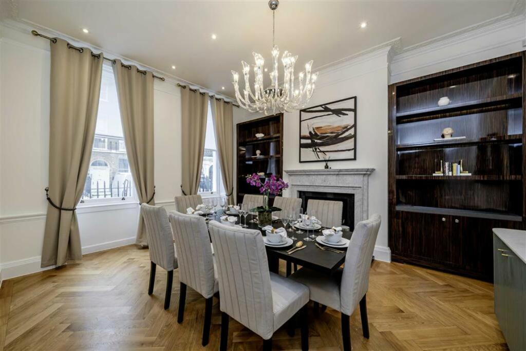 62293_33487473_IMG_06_0000