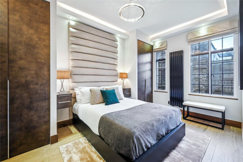 104936_CLV685264_L_IMG_05_0000