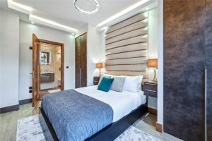 104936_CLV685264_L_IMG_06_0000