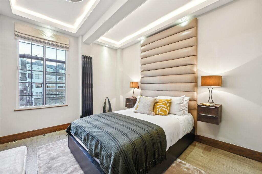 104936_CLV685264_L_IMG_09_0000