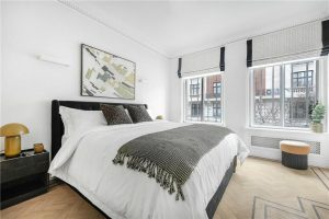 48606_MYL240117_L_IMG_03_0000