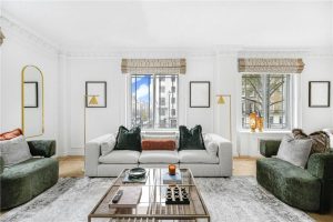 48606_MYL240117_L_IMG_14_0000