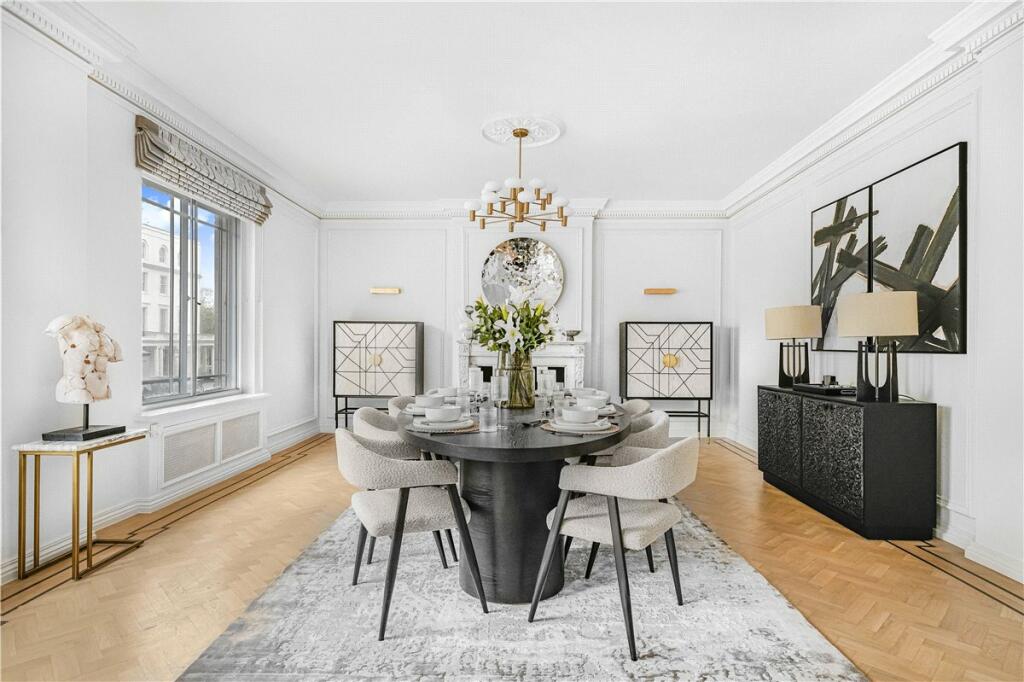 48606_MYL240117_L_IMG_15_0000