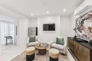 51283_KYC240471_L_IMG_05_0000