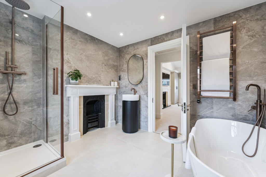 51283_KYC240471_L_IMG_19_0000