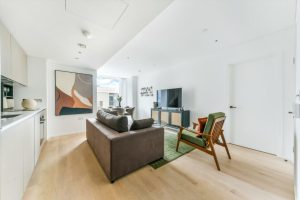 86071_BAQ012434024_IMG_02_0000