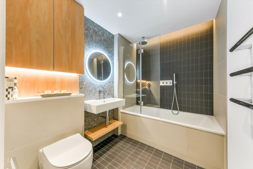 86071_BAQ012448870_IMG_05_0000