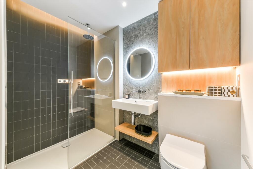 86071_BAQ012448870_IMG_06_0000