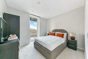 86071_BAQ012454206_IMG_06_0000