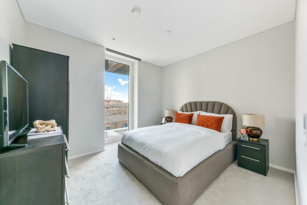 86071_BAQ012454206_IMG_06_0000