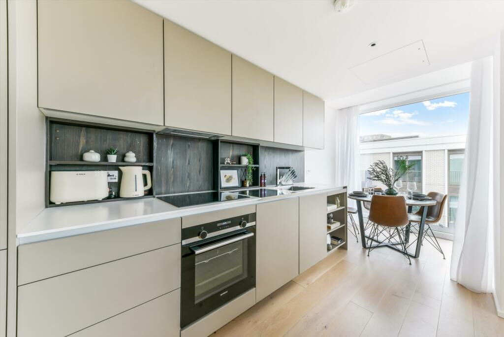 86071_BAQ012475260_IMG_02_0000