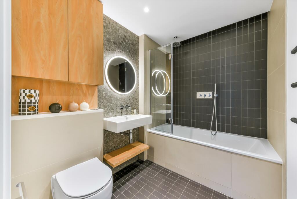 86071_BAQ012475260_IMG_04_0000