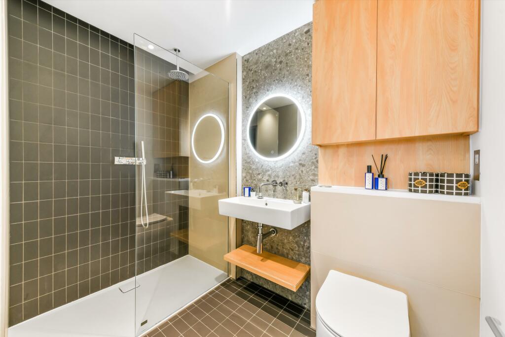 86071_BAQ012475260_IMG_07_0000