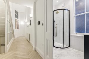 43428_KYC250001_L_IMG_08_0000