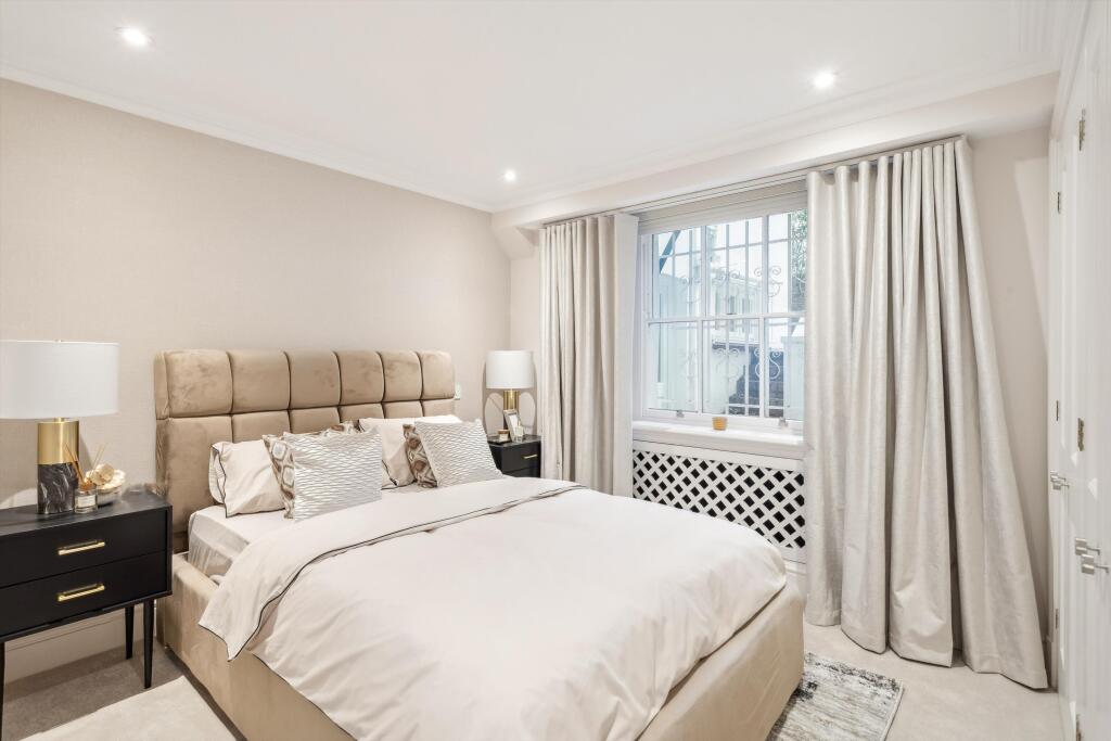 65875_KNQ012531019_IMG_05_0000