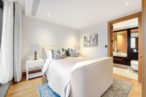 51322_KYC240485_L_IMG_02_0000