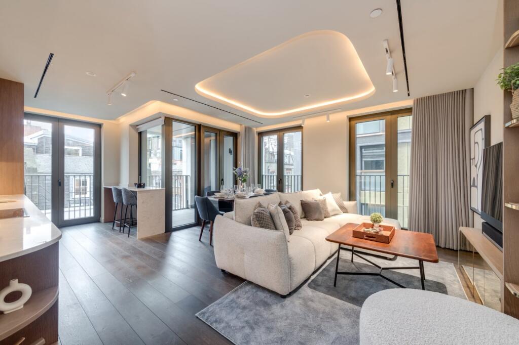 63025_KYC250032_L_IMG_00_0000