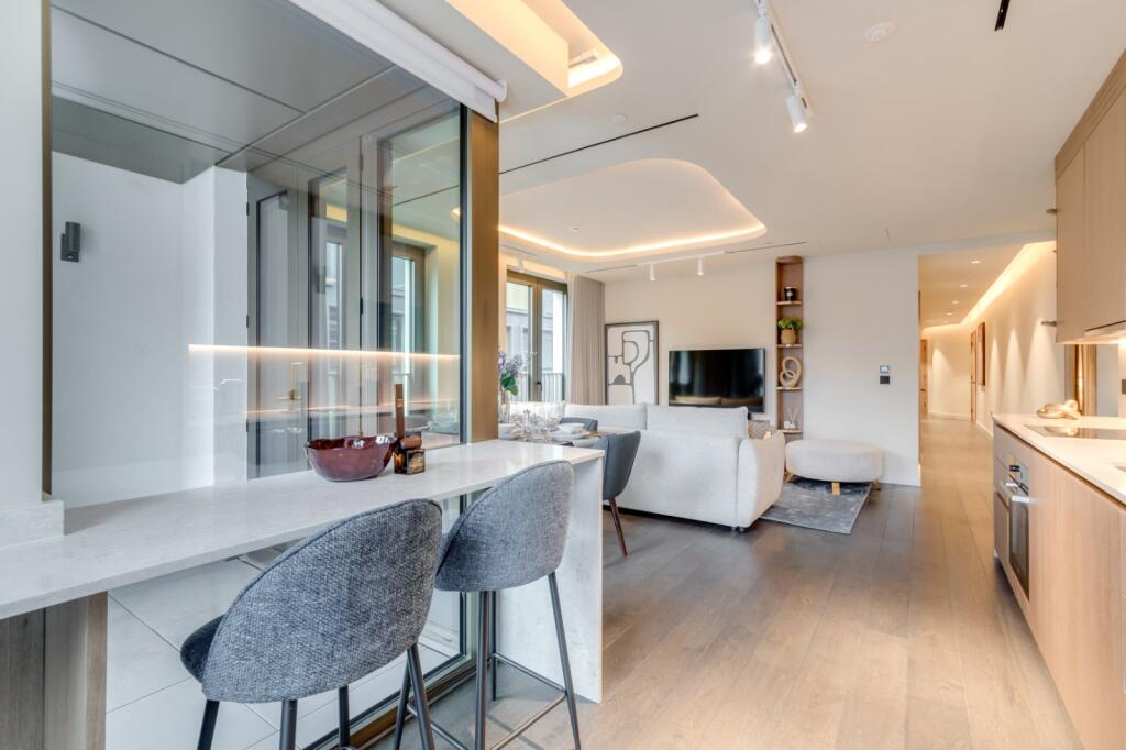 63025_KYC250032_L_IMG_06_0000